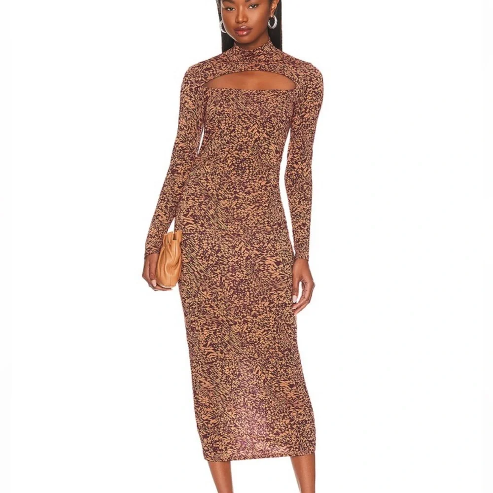 ASTR the Label Leighton Midi Dress Medium NWOT